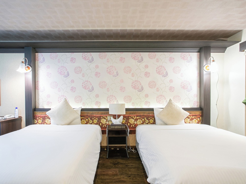 デラックス ツインルーム 客室5 | 四季彩ホテル 湯布院別荘