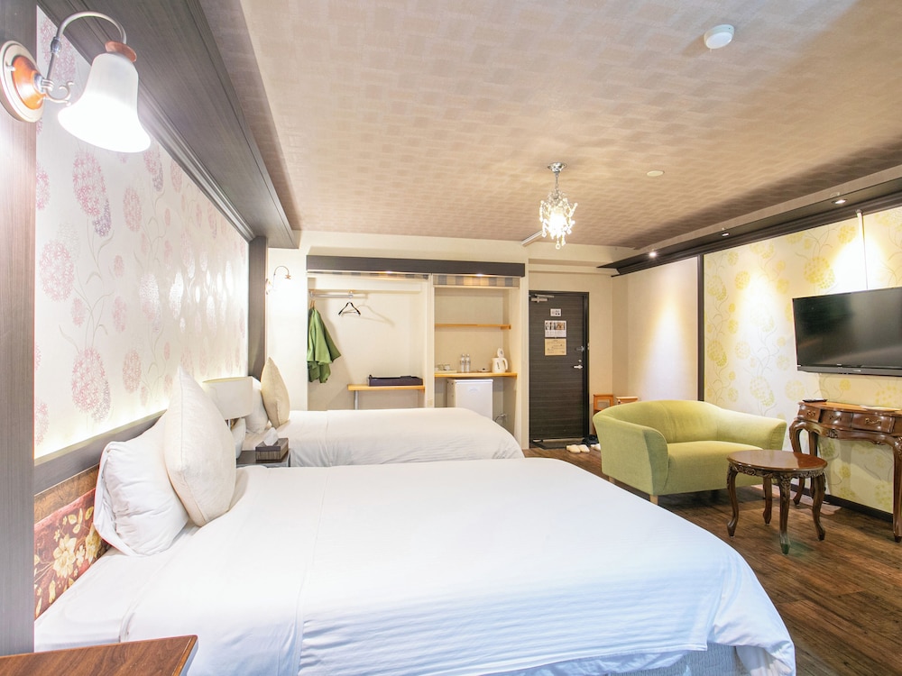 デラックス ツインルーム 客室4 | 四季彩ホテル 湯布院別荘