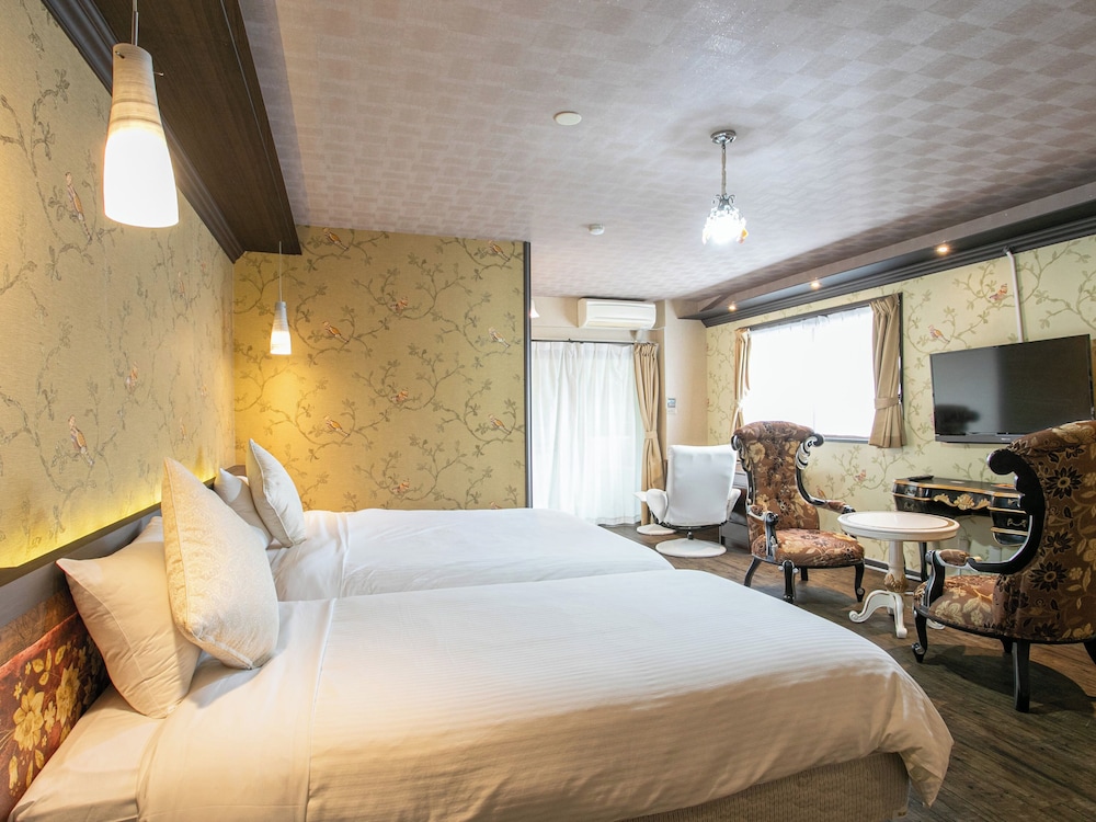 スーペリア ツインルーム 客室1 | 四季彩ホテル 湯布院別荘