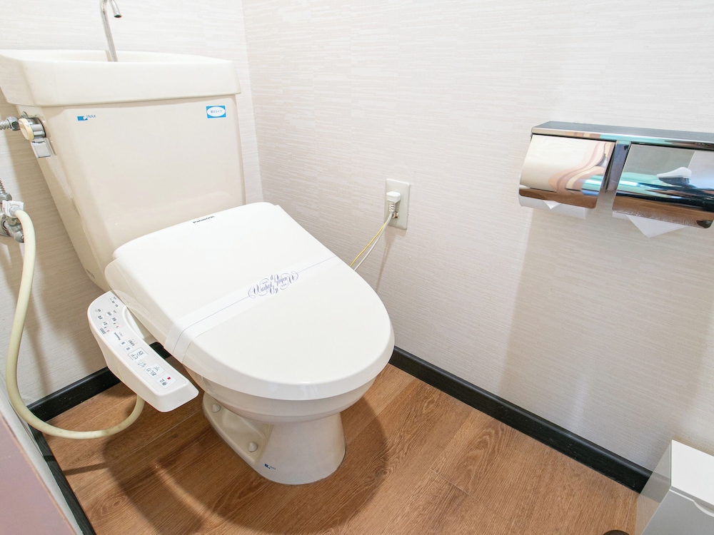 ファミリー トリプルルーム バスルーム0 | 四季彩ホテル 湯布院別荘