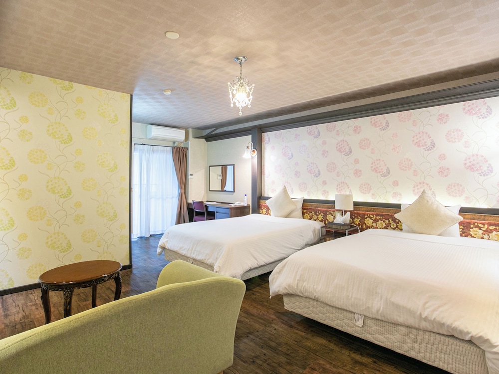 デラックス ツインルーム | 四季彩ホテル 湯布院別荘