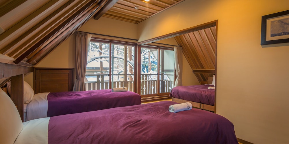 ラーチピークシャレー – 2ベッドルーム – みそらのエリア 禁煙 リビング エリア1 | 森のシャレー