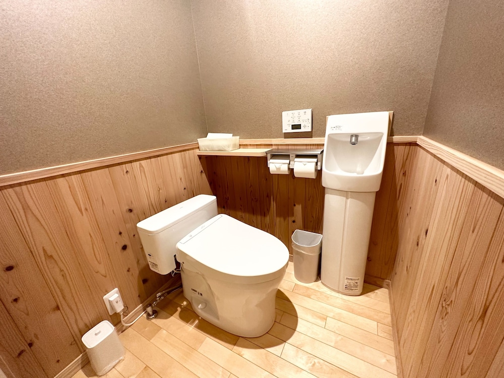ラグジュアリー ルーム マウンテンビュー 客室6 | 吉野荘 湯川屋