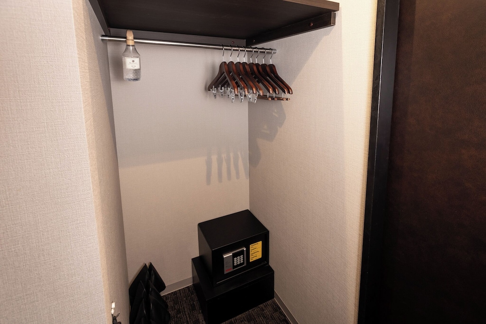 ハリウッド ツイン 禁煙 客室1 | Rinn 三条大橋東