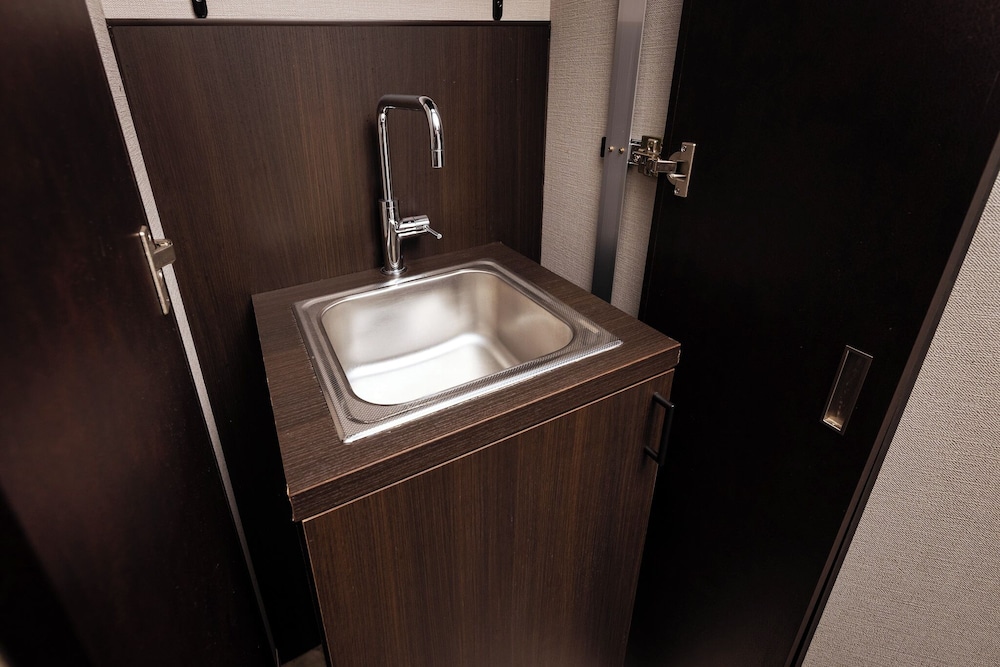 ハリウッド ツイン 禁煙 専用キッチン1 | Rinn 三条大橋東