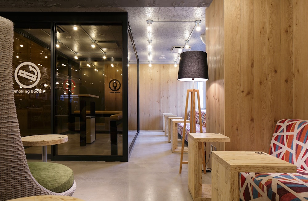 ロビーラウンジ1 | ブース ネットカフェ アンド カプセル ロビーラウンジ1 | ブース ネットカフェ アンド カプセル