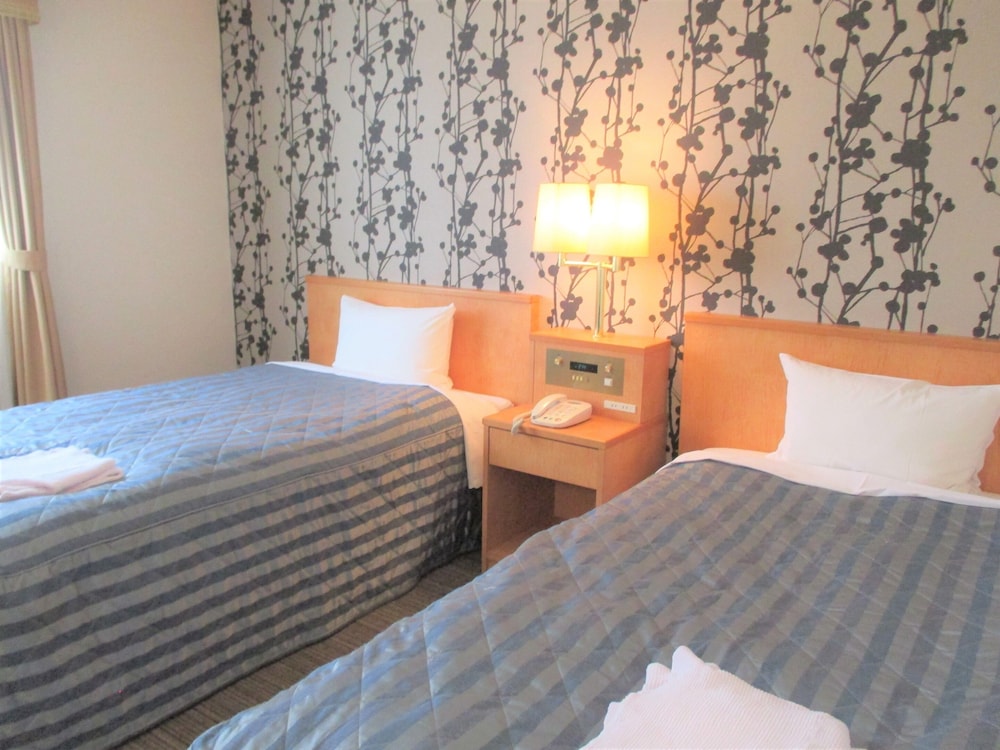 ツインルーム 喫煙可 客室2 | ホテルプレミアムグリーンソブリン