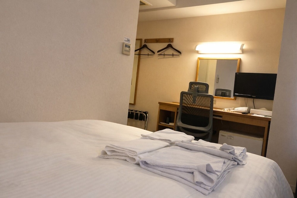ダブルルーム 禁煙 客室2 | ホテルプレミアムグリーンソブリン