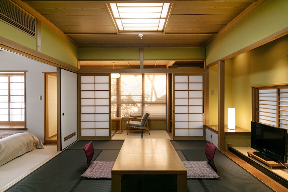 和洋室 半露天風呂付き - 離れ 禁煙 客室3 | 由布院 梅園 GARDEN RESORT