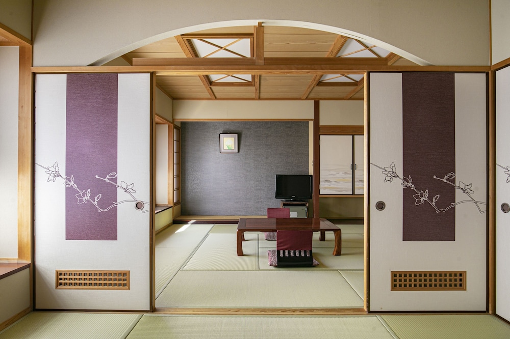 和洋室 本館 禁煙 客室3 | 由布院 梅園 GARDEN RESORT