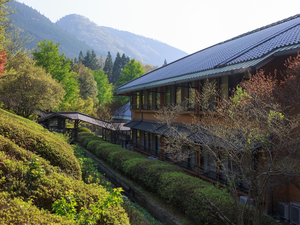 和洋室 本館 禁煙 部屋からの景観1 | 由布院 梅園 GARDEN RESORT