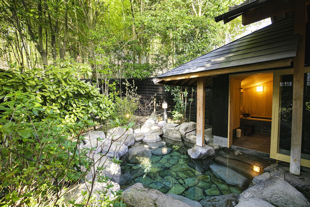 和洋室 露天風呂付き - 離れ 禁煙 客室3 | 由布院 梅園 GARDEN RESORT