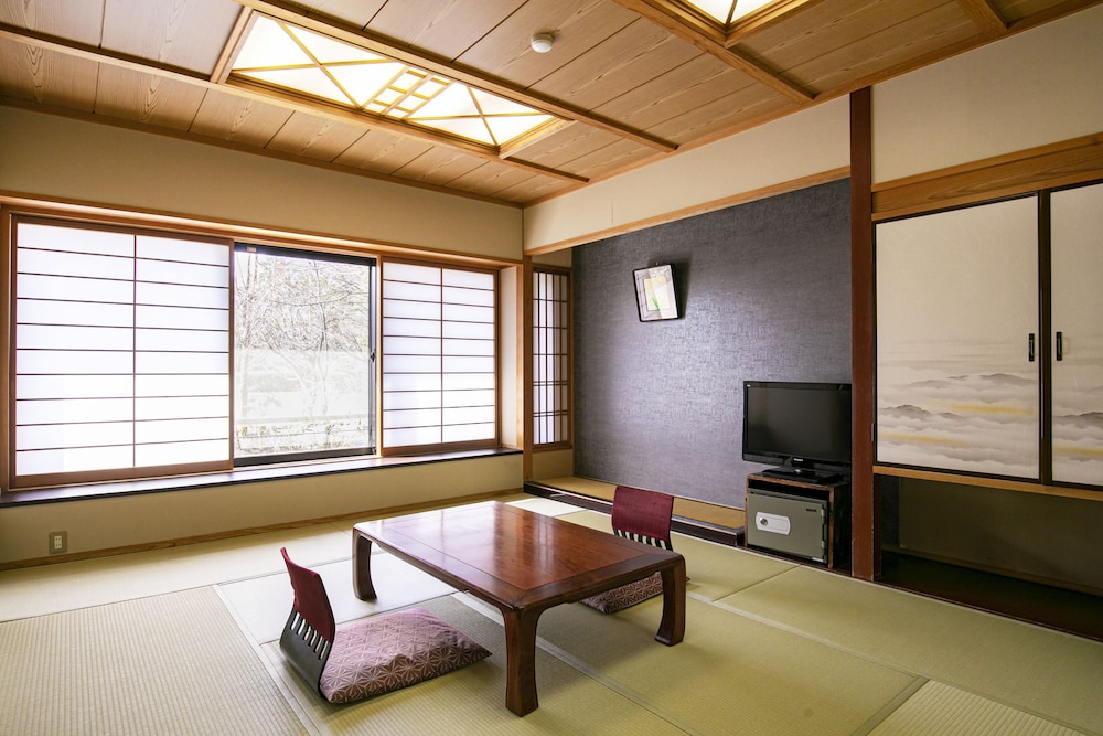 和洋室 本館 禁煙 | 由布院 梅園 GARDEN RESORT