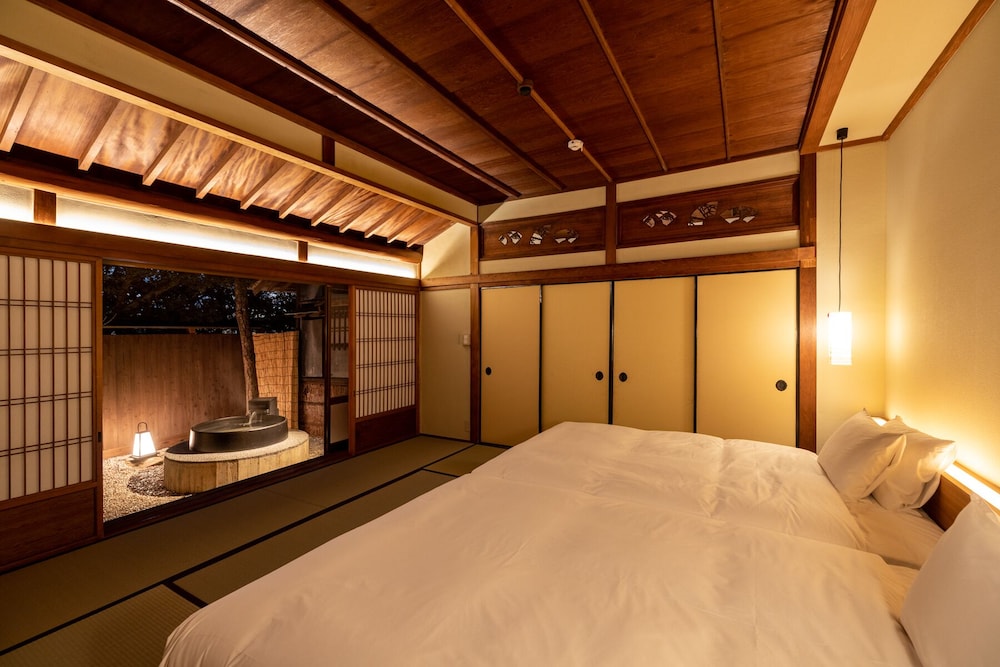 [梅の間] 離れ客室 露天風呂付き 禁煙 客室1 | Ryokan尾道西山