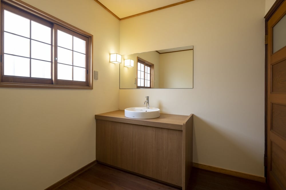 [桜の間] 離れ1階客室 禁煙 バスルーム1 | Ryokan尾道西山