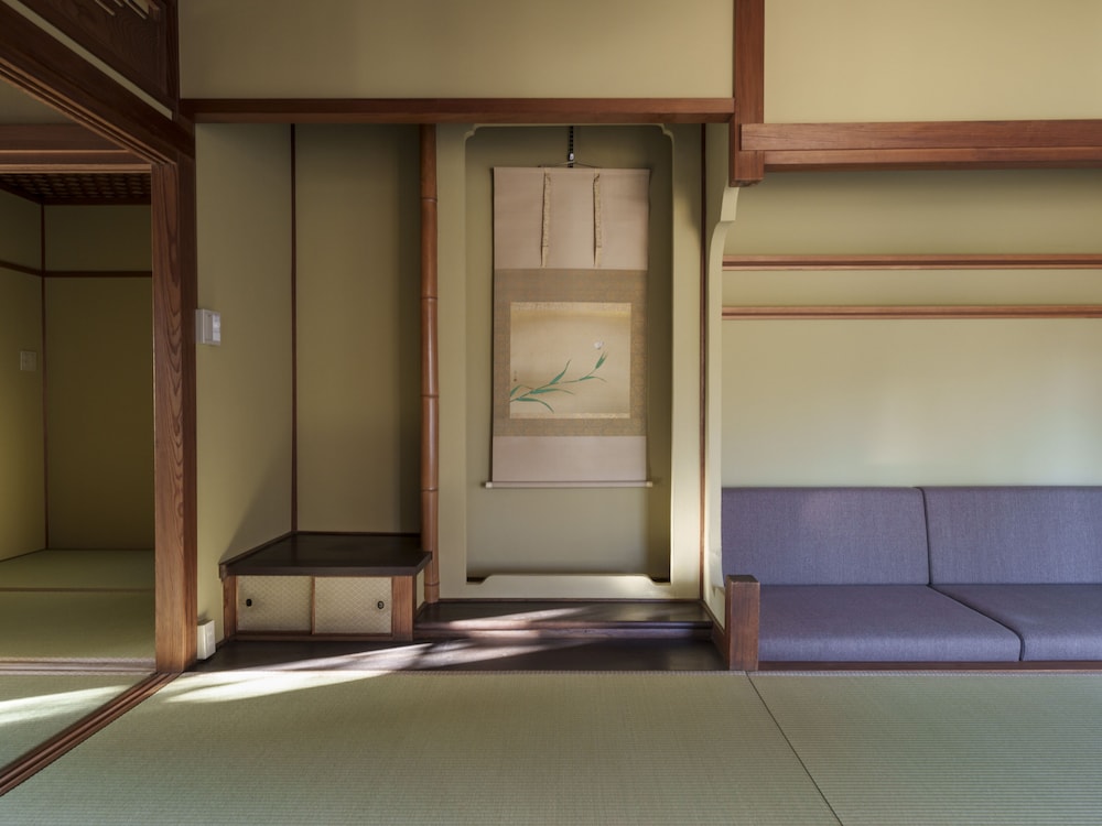 [沖の家] 離れ客室 禁煙 客室2 | Ryokan尾道西山