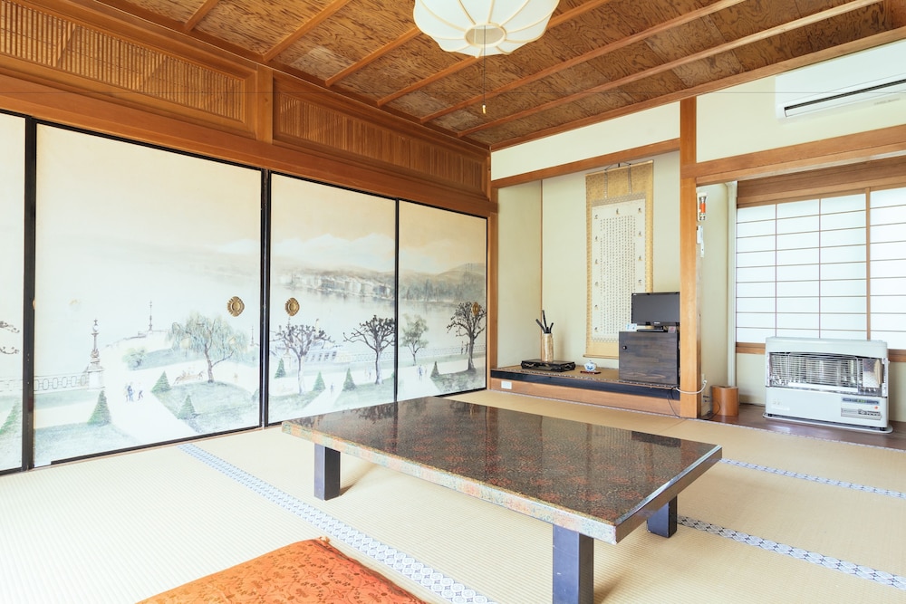 スタンダード ルーム 禁煙 共用バスルーム 客室2 | 常喜院