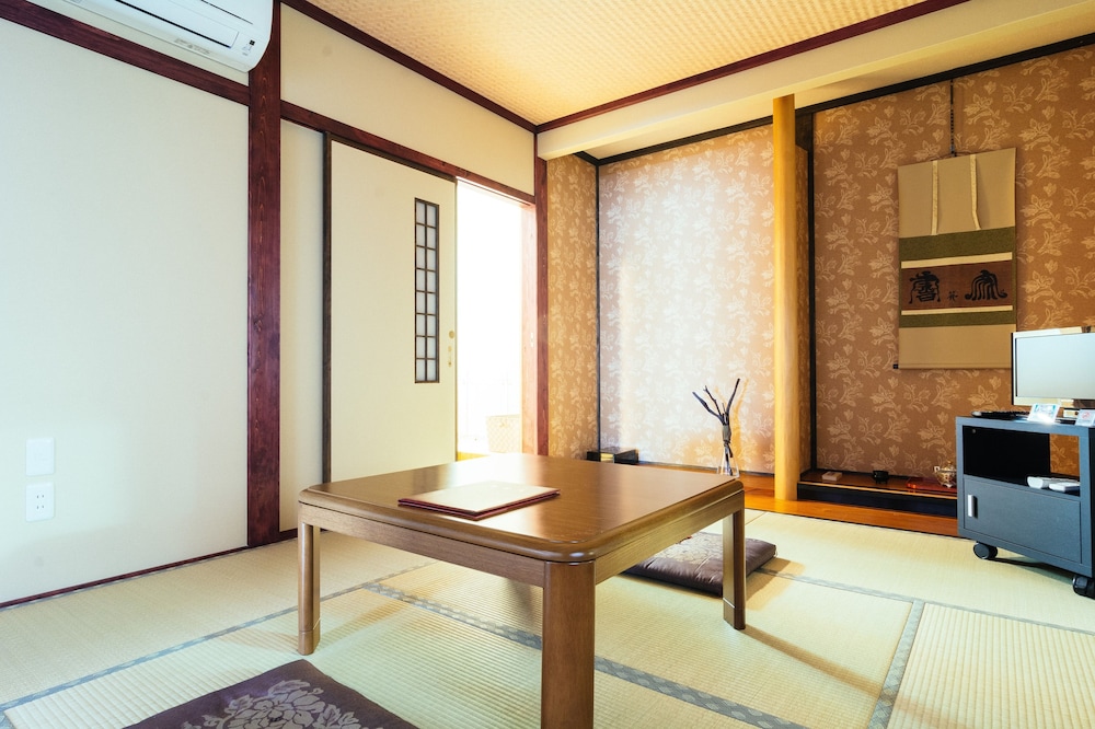 スーペリア ルーム 禁煙 専用バスルーム 眺望無し | 常喜院