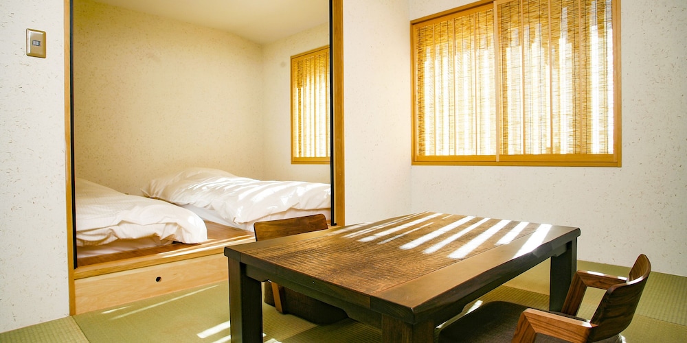 お部屋お任せ（露天風呂付／ベッドタイプ選択不可） 客室7 | 静観荘