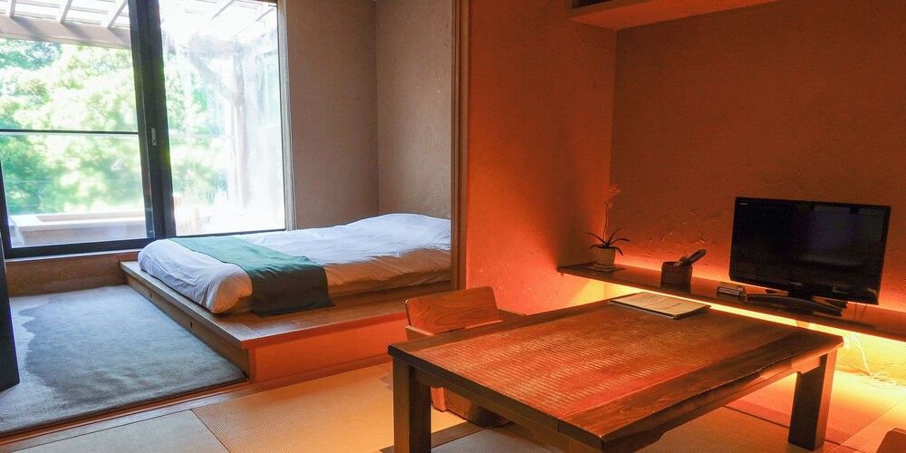 お部屋お任せ（露天風呂付／ベッドタイプ選択不可） 客室15 | 静観荘