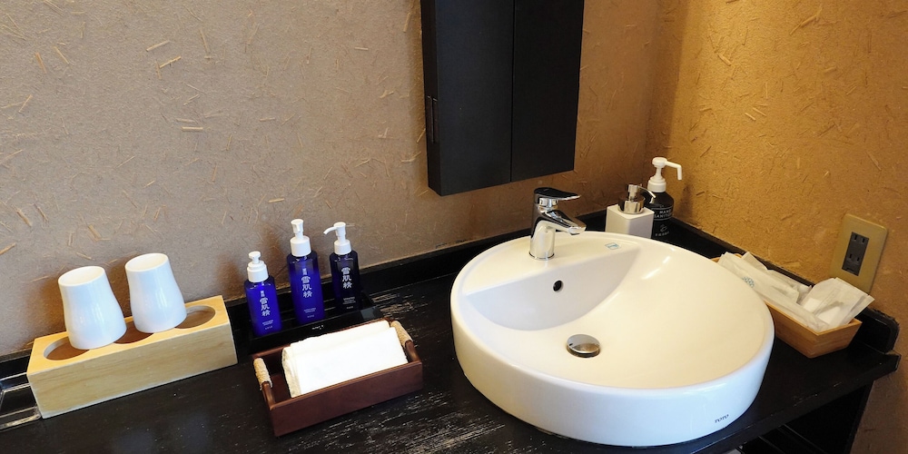 お部屋お任せ（露天風呂付／ベッドタイプ選択不可） 客室12 | 静観荘