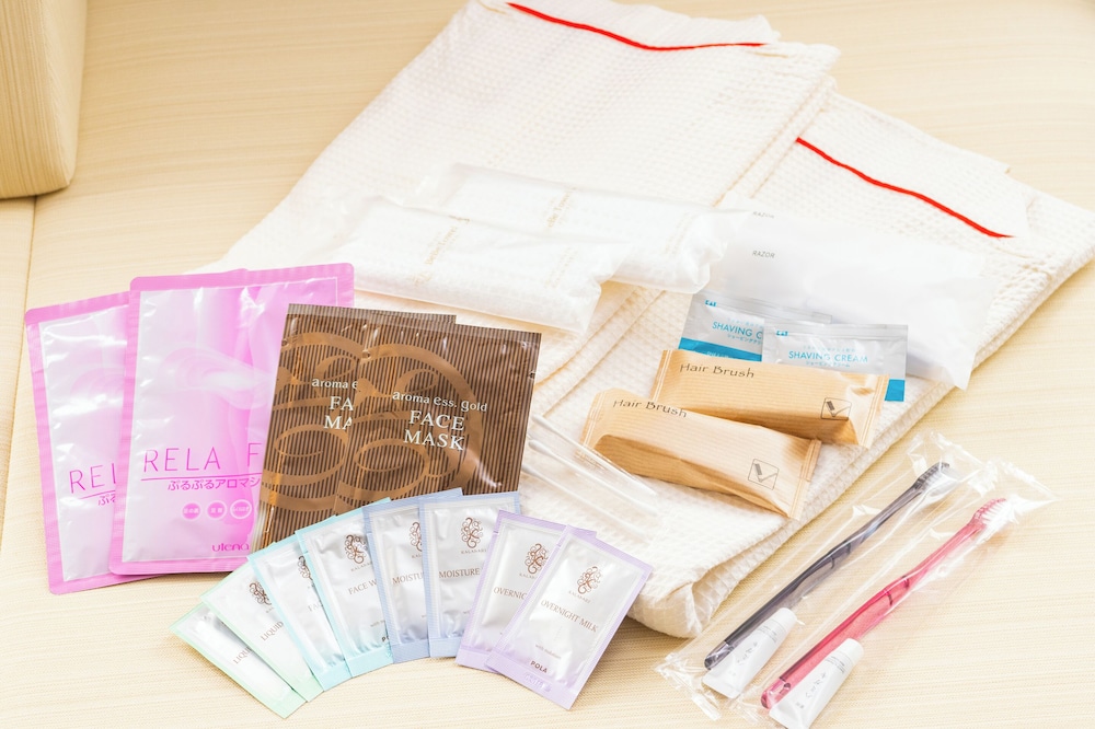 セミダブルルーム　パークビュー 客室の設備とサービス1 | KKR ホテル金沢