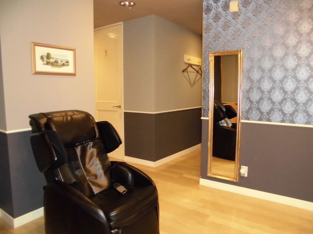 スタンダード ダブルルーム (1 King Size Bed) 客室の設備とサービス0 | HOTEL DD 香芝店