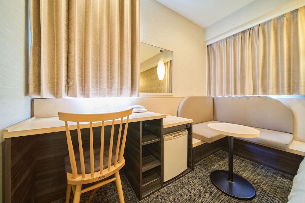 ゆったりツインルーム 禁煙 客室2 | JR 西日本グループ ヴィアイン京都四条室町