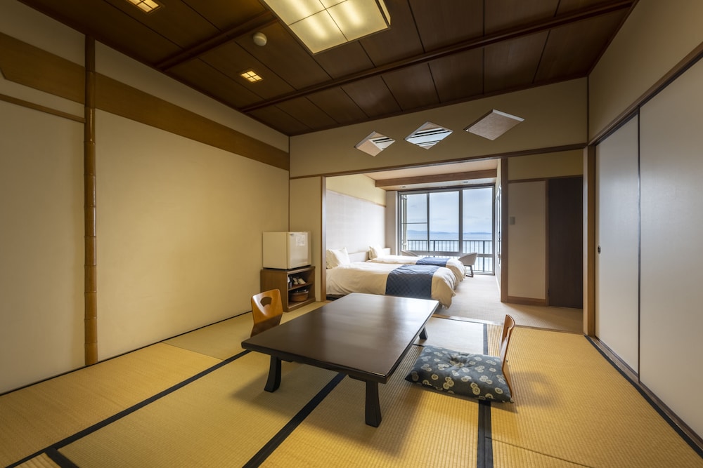 和洋室 客室1 | あわかん