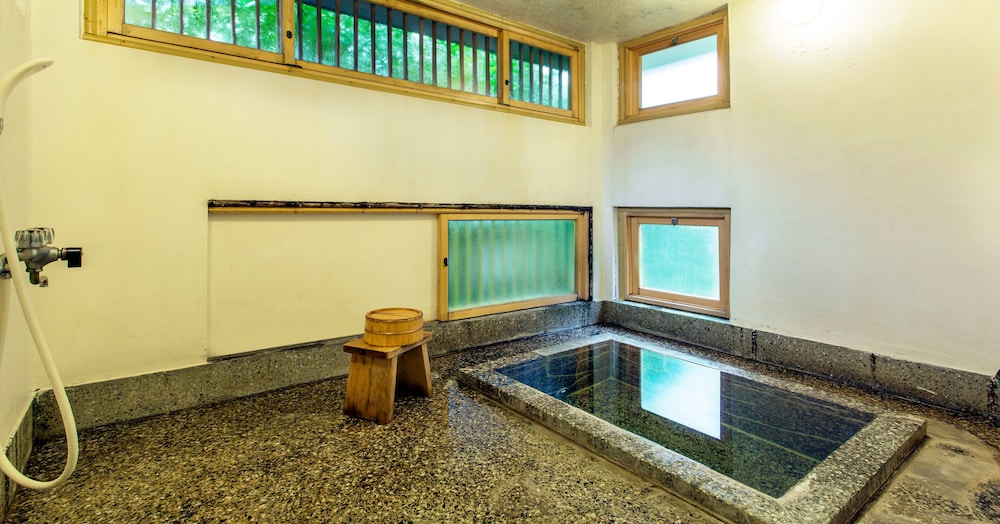 本館「百合」 バスルーム0 | 強羅環翠楼