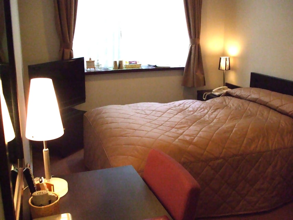 スモールダブルルーム 禁煙 | ドーミー倶楽部 軽井沢