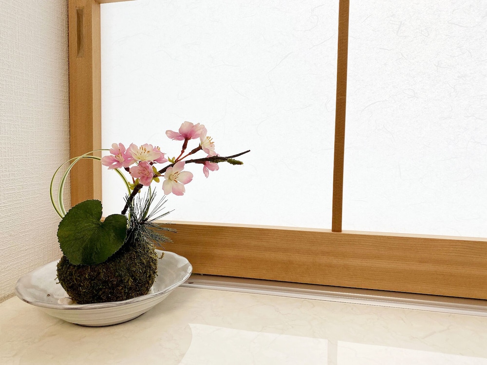 ツインルーム 専用バスルーム付 (202) 客室2 | おうちホテル横川