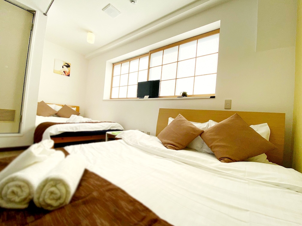 ラージツインルーム 専用バスルーム付 (501) 客室4 | おうちホテル横川