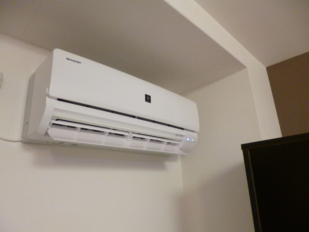 ツインルーム 専用バスルーム付 (201) 客室の設備とサービス0 | おうちホテル横川