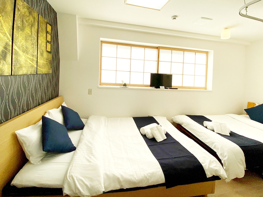 ラージツインルーム 専用バスルーム付 (503) 客室3 | おうちホテル横川