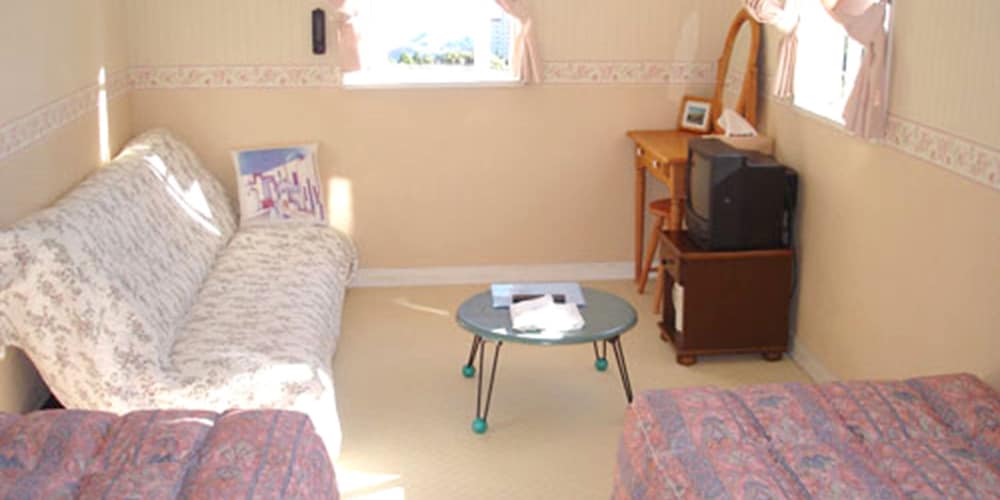 ベーシック トリプルルーム | 地中海ペンション クノッソス