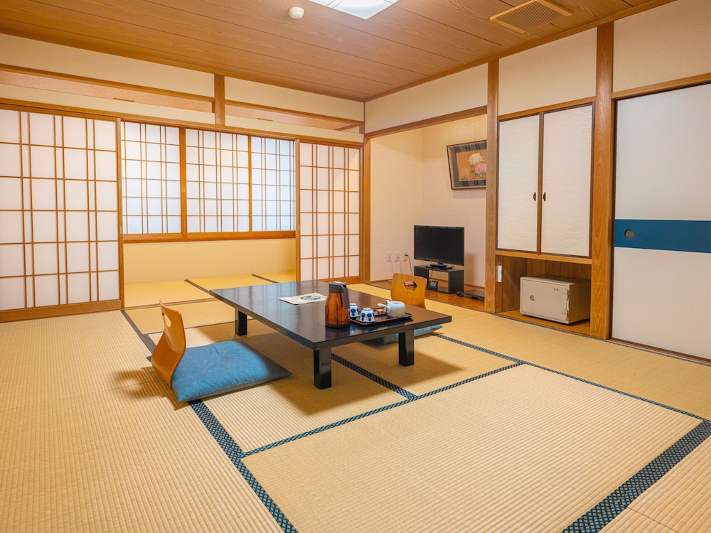 和室10畳 | ひふみ旅館