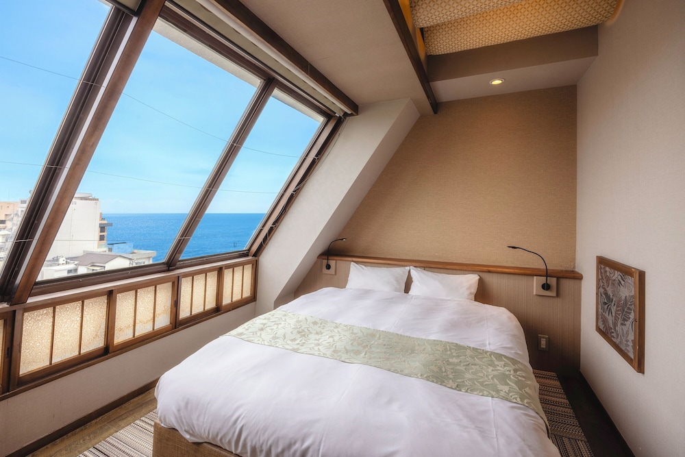 ベーシック ダブルルーム 禁煙 | 心湯の宿 ～SAZANA～