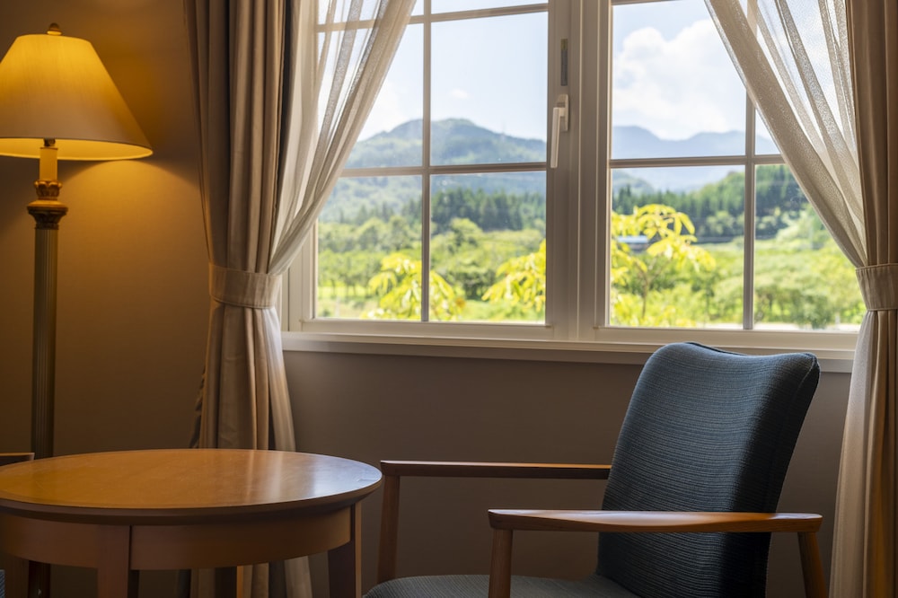 スタンダード ツインルーム | 里山オーベルジュ & 温泉ウェルネススパ 桜ヶ池クアガーデン