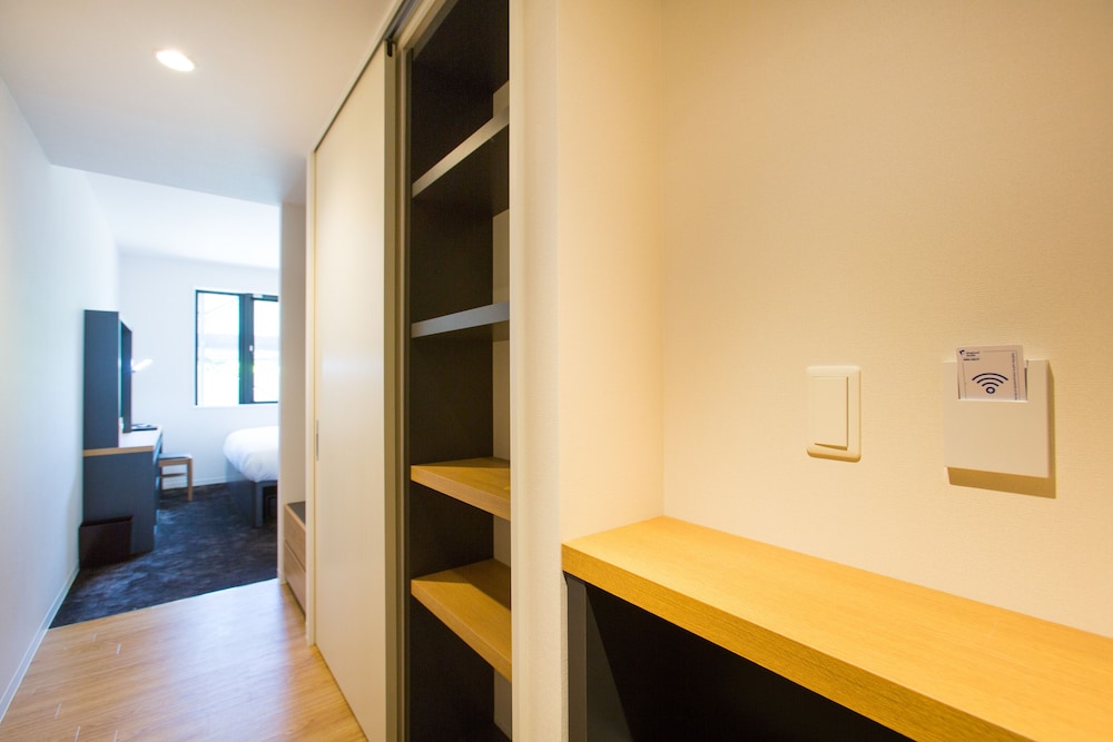 スーペリアニセコルーム (中階、シャワー付き、エアコンなし / 扇風機のみ) 禁煙 客室7 | Always Niseko