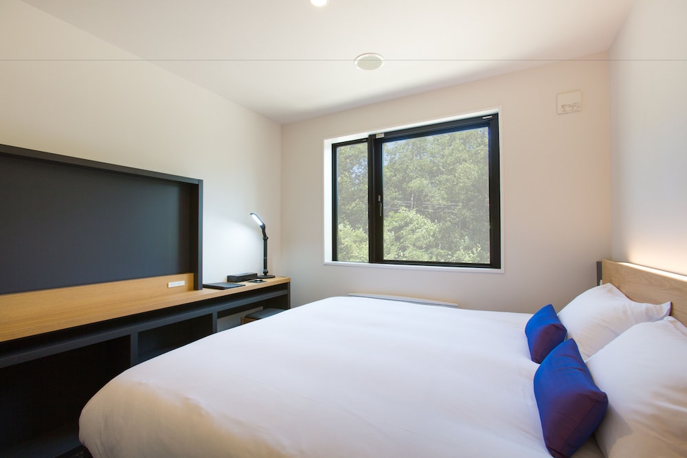 スーペリアニセコルーム (中階、シャワー付き、エアコンなし / 扇風機のみ) 禁煙 客室4 | Always Niseko