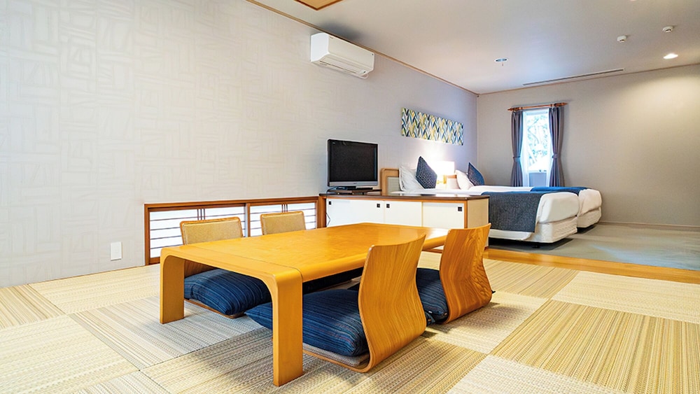 (ペット同伴不可)リニューアル ファミリールーム2F 禁煙 客室3 | シーガイア・フォレスト・コテージ