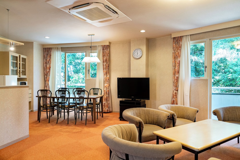 (ペット同伴不可)グループタイプB 禁煙 (3歳以下のお子様は添い寝となり無料の為, 検索時の予約人数に含めないで下さい) | シーガイア・フォレスト・コテージ