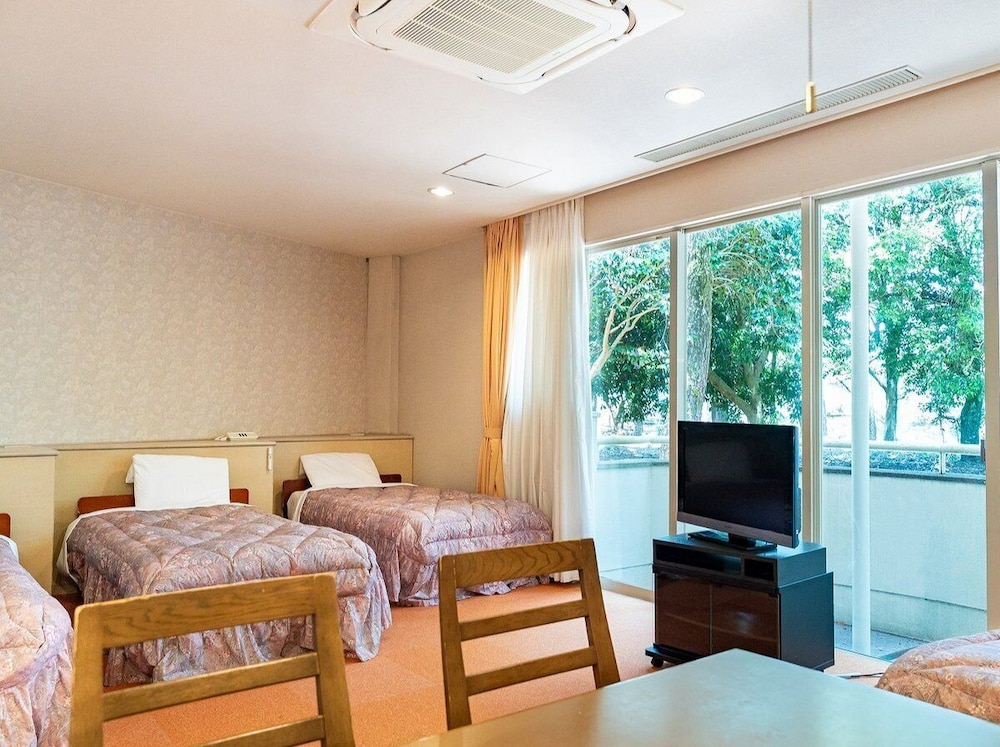 (ペット同伴不可)グループタイプA 禁煙 (3歳以下のお子様は添い寝となり無料の為, 検索時の予約人数に含めないで下さい) | シーガイア・フォレスト・コテージ