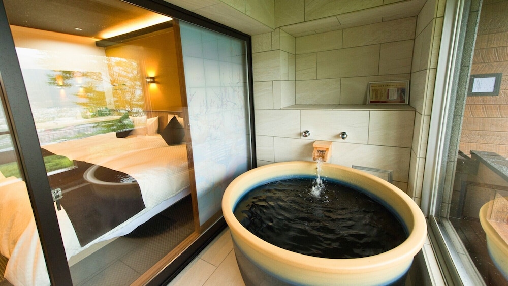 【和美麗スーペリア和室】 露天風呂付き 喫煙 バスルーム0 | リブマックスリゾート箱根仙石原