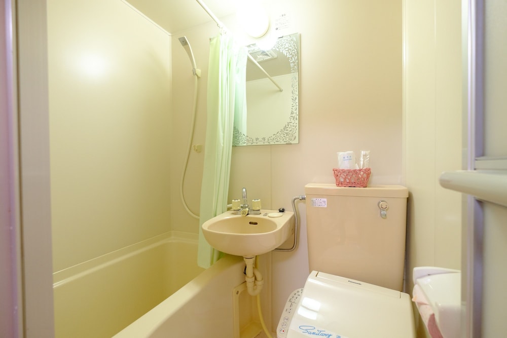 和洋室トイレありバス無し バスルームのシャワー0 | はなせん