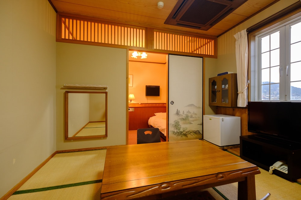 和洋室トイレありバス無し 客室2 | はなせん