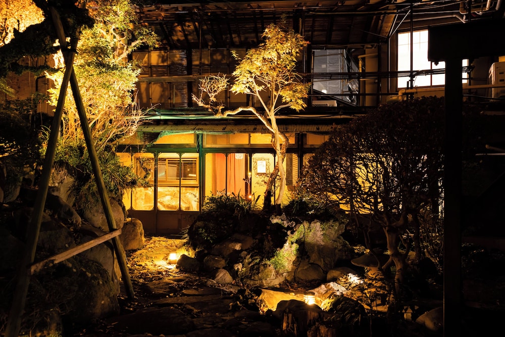 和室 スタンダード サウナ付き 共用バスルーム,しゃぶしゃぶ,禁煙 部屋からの景観0 | 彌榮館