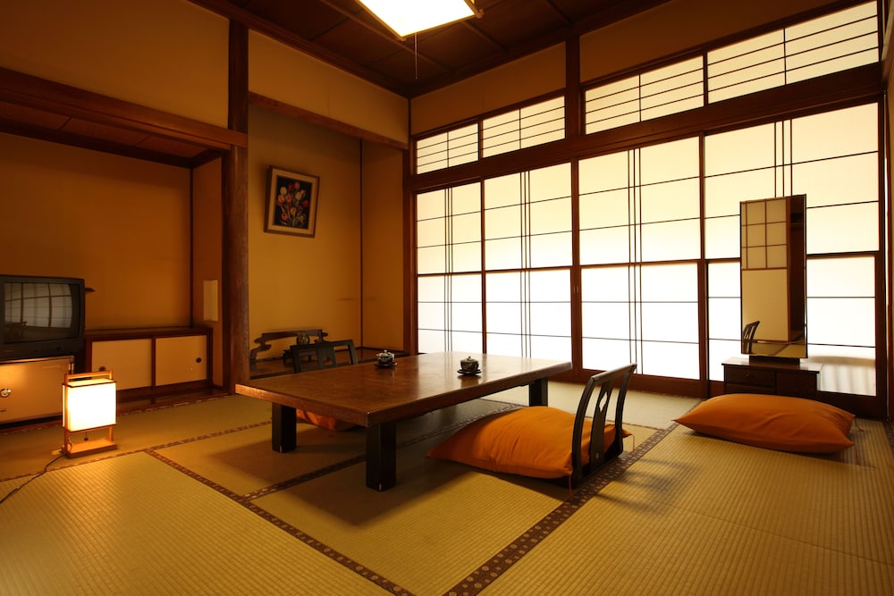 [専用風呂] ゆとりの間 (蓬莱) 貸切温泉30分付き 夕朝部屋食 禁煙 客室2 | 彌榮館