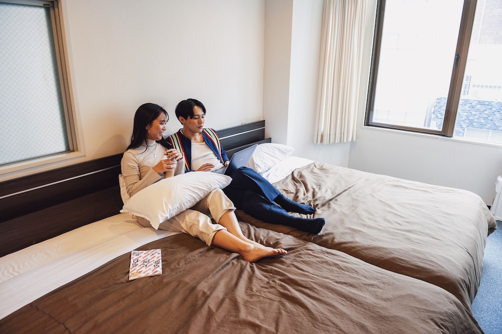 ダブルルーム 禁煙 客室5 | Roots Hostel